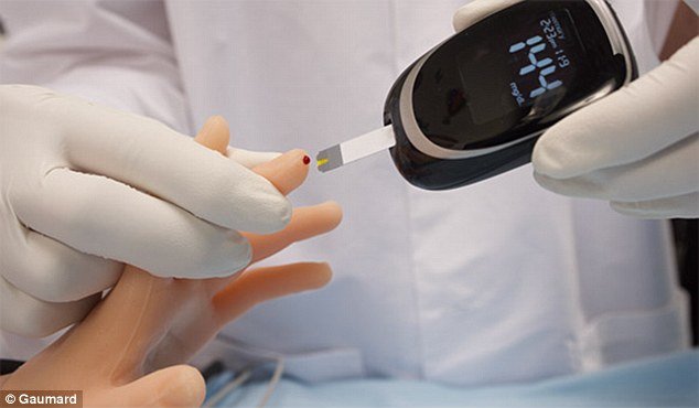 هال پسر بچه رباتیک