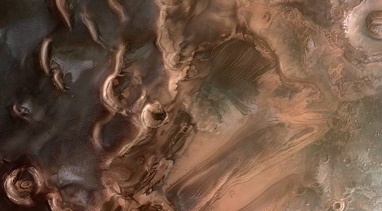 با کشف آب در قطب جنوب مریخ، احتمال وجود حیات فرازمینی قوت گرفت