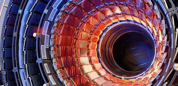 مشاهده واپاشی ذره خدا یا بوزون هیگز برای اولین بار در سرن