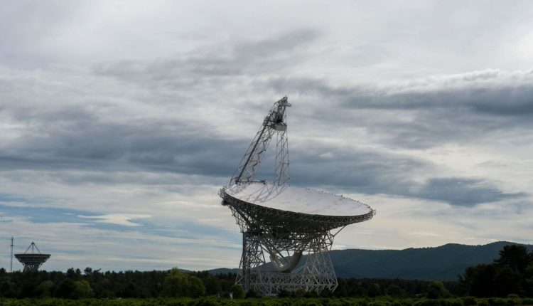 کشف سیگنال‌های عجیب از کهکشان بیگانه با کمک هوش مصنوعی