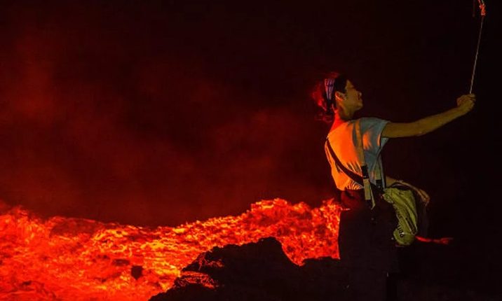 مرگ بر اثر گرفتن عکس سلفی