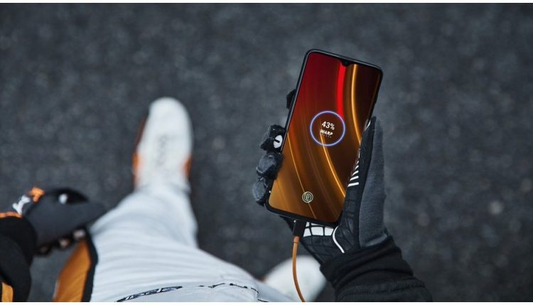 آیا وان پلاس 6T McLaren ارزش قیمت 629 دلار را دارد؟