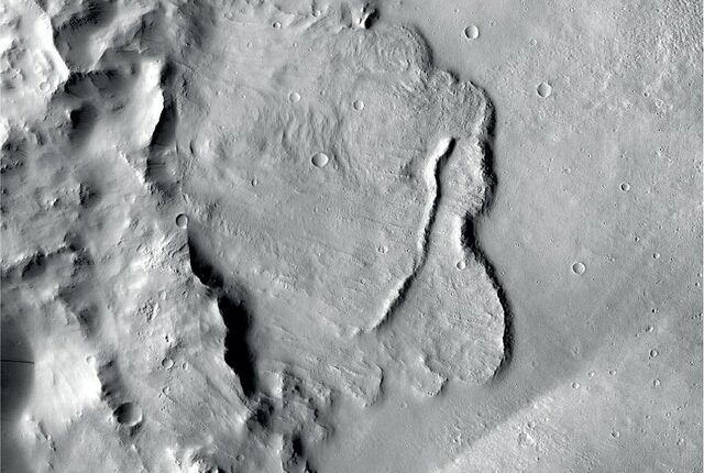 کشف شواهدی از وجود یک سیستم آب زیرزمینی دیرینه در اعماق مریخ