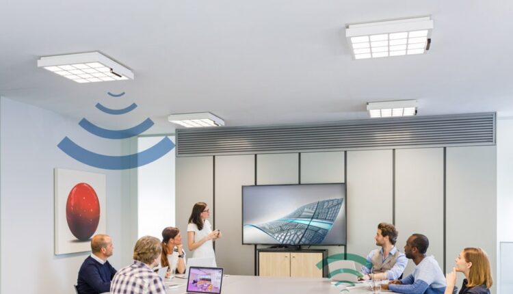 انتقال داده با نور لامپ با سرعت 250 مگابایت در ثانیه توسط لای-فای