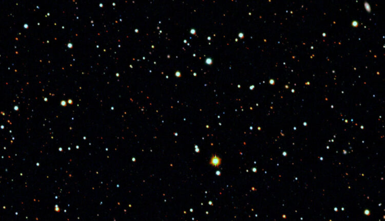 شناسایی هاله‌ بزرگی از ماده‌ تاریک در یک کهکشان کوچک