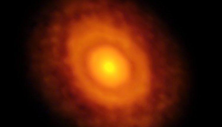 کشف آب سنگین در قرص سیاره‌زا برای اولین بار